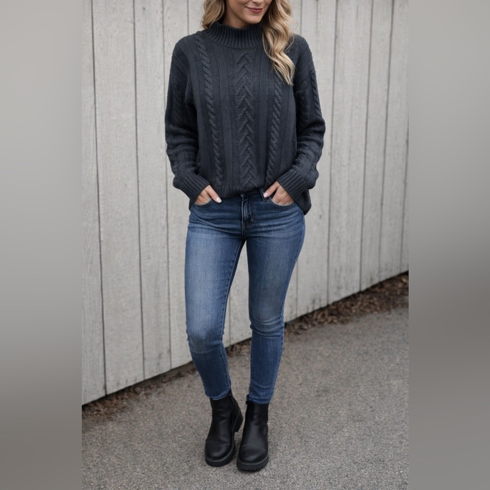 Country Road Mock Neck Wool Blend Cable Sweater Gray Size Medium